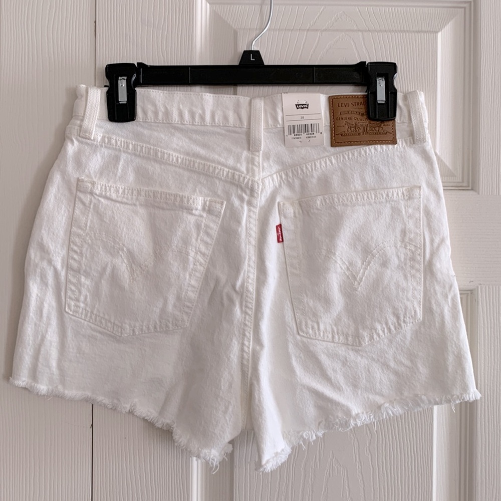LEVI'S Ribcage Short in Mother Of Pearl Stretch Size 28 from REVOLVE - Picture 8 of 8